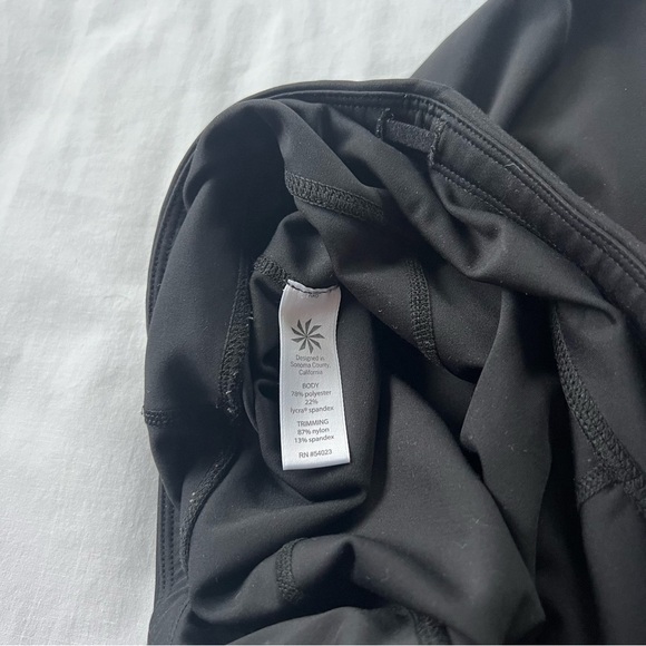 Athleta laser mesh sonar capri High Rise black leggings 9904 - Picture 9 of 14